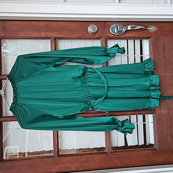 NWT! Sincerely Ours RARE Ember Romper in Dark Green - Picture 3 of 10